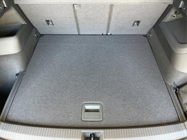 Volkswagen / Tiguan / Grau / / / 150PS DSG 360°Kamera