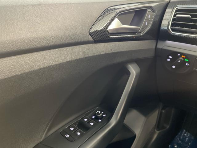 Volkswagen / T-Cross / Schwarz / / / 150PS DSG IQ.Light+AHK