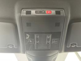 Volkswagen T-Cross R-Line 115PS DSG IQ.Light+Navi+AHK+Climatronic+GV5+Sitzheiz+SideAssist+Keyless 