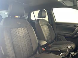 Volkswagen T-Cross R-Line 115PS DSG IQ.Light+Navi+AHK+Climatronic+GV5+Sitzheiz+SideAssist+Keyless 