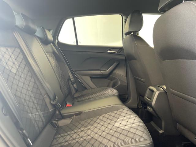 Volkswagen / T-Cross / Silber / / / 115PS DSG IQ.Light+Navi+AHK