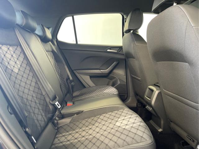 Volkswagen / T-Cross / Schwarz / / / 150PS Navi+AHK
