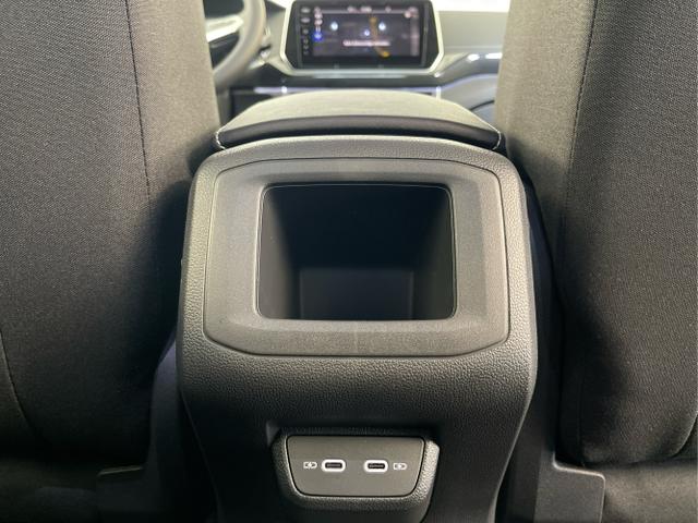 Volkswagen / T-Cross / Schwarz / / / 150PS Navi+AHK