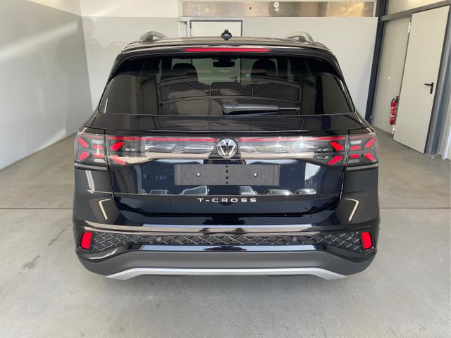 Volkswagen / T-Cross / Schwarz / / / 115PS DSG IQ.Light+Navi+AHK