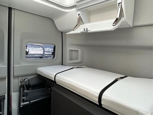 Volkswagen / Grand California / Weiß / / / Solar + Markise + Satelliten + Alarm