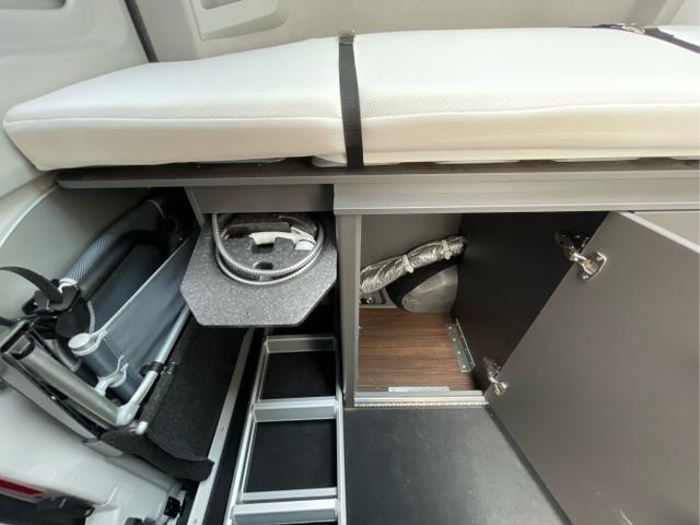 Volkswagen / Grand California / Weiß / / / Solar + Markise + Satelliten + Alarm