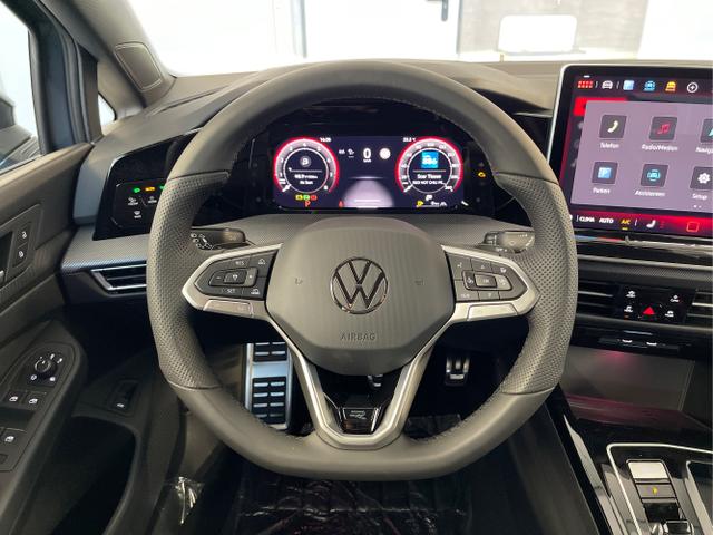 Volkswagen / Golf Variant / Grau / / / 150PS DSG+Black Style+AHK