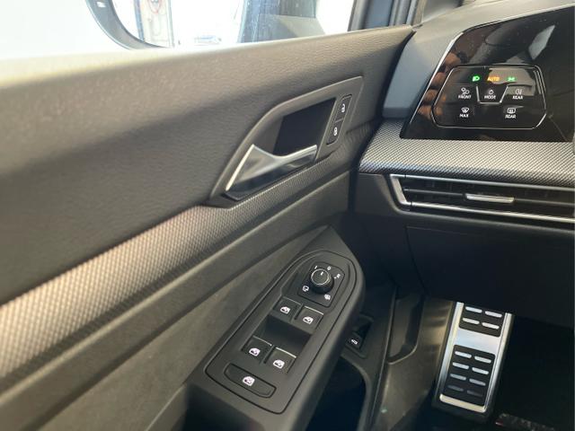 Volkswagen / Golf Variant / Grau / / / 150PS DSG+Black Style+AHK