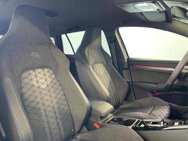 Volkswagen / Golf Variant / Grau / / / 150PS DSG+Black Style+AHK