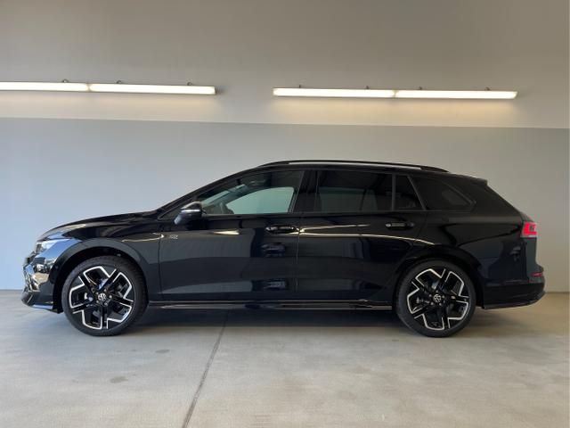 Volkswagen / Golf Variant / Schwarz / / / 150PS DSG+Black Style+AHK