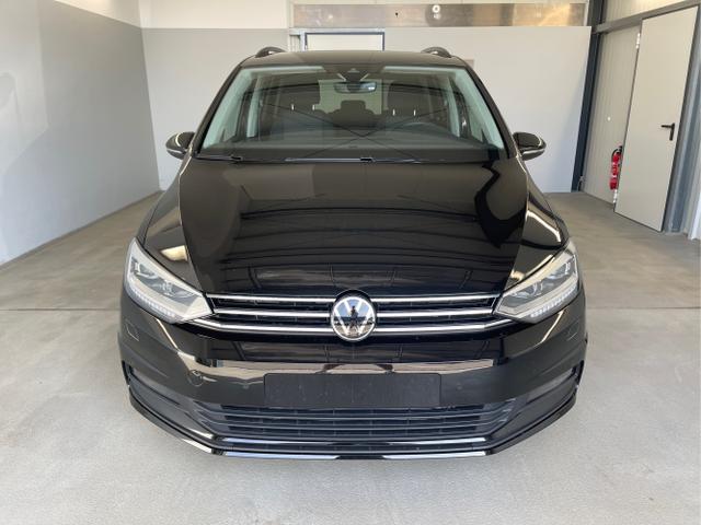 Volkswagen / Touran / Schwarz / / / 7Si+IQ.Light+AHK+Kessy+Cam