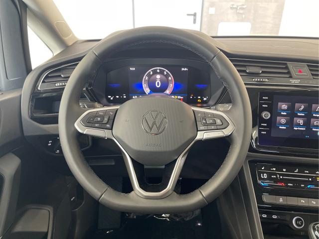 Volkswagen / Touran / Schwarz / / / 7Si+IQ.Light+AHK+Kessy+Cam