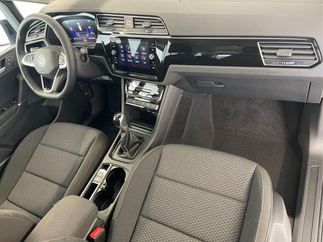 Volkswagen / Touran / Grau / / / 7Si+IQ.Light+TrailerAss+Cam