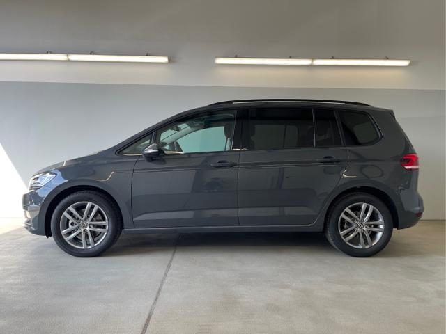 Volkswagen / Touran / Grau / / / 7Si+IQ.Light+TrailerAss+Cam