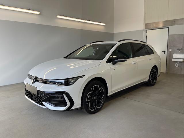 Volkswagen / Golf Variant / Weiß / / / 150PS DSG+Black Style+AHK
