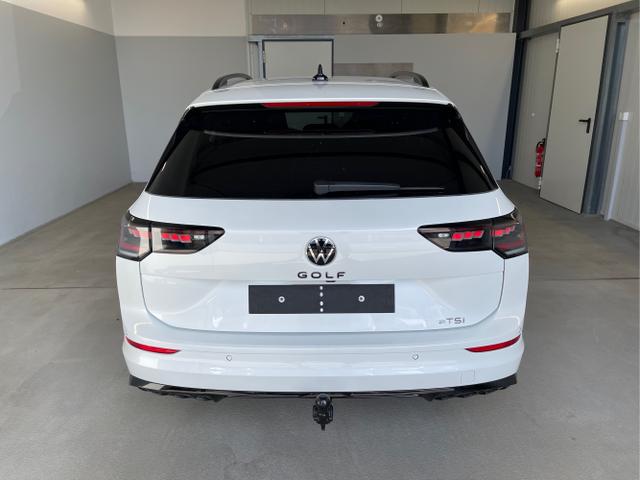 Volkswagen / Golf Variant / Weiß / / / 150PS DSG+Black Style+AHK
