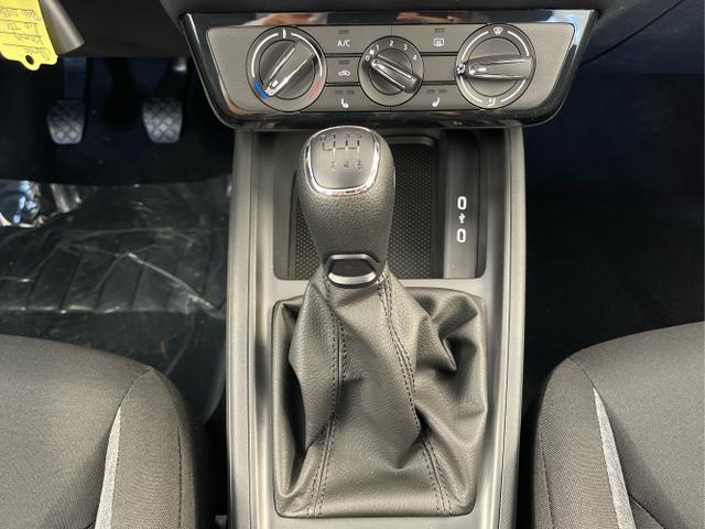Skoda / KAMIQ / Silber / / / 115PS AHK+Sitzheizung