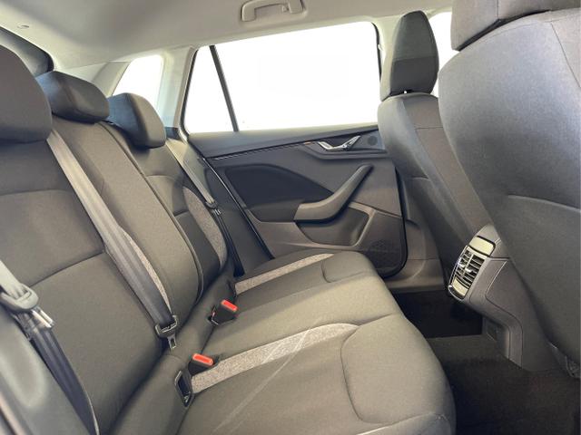 Skoda / KAMIQ / Silber / / / 115PS AHK+Sitzheizung