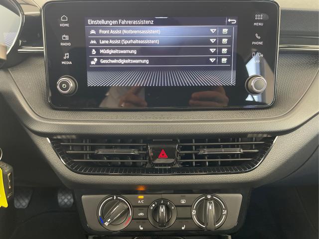 Skoda / Fabia / Blau / / / 95PS Sitzheizung + App Connect