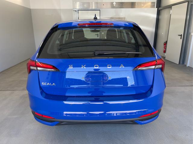 Skoda / Scala / Blau / / / 115PS AHK+App-Connect+Garantie 5 Jahre