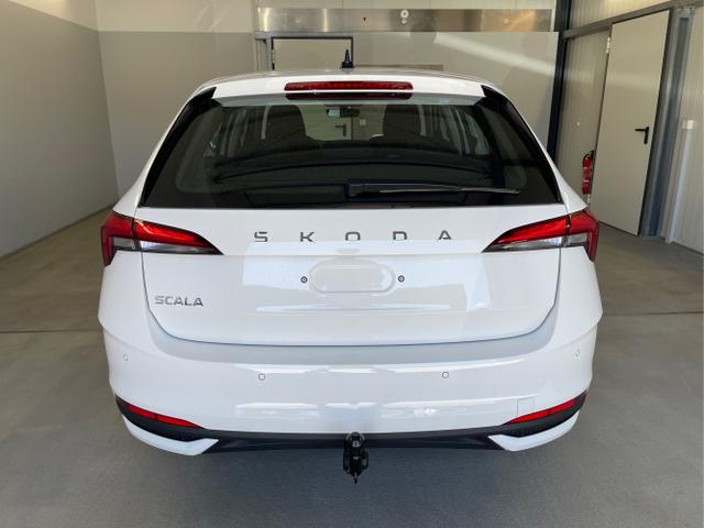 Skoda / Scala / Weiß / / / 115PS AHK+App-Connect+Garantie 5 Jahre