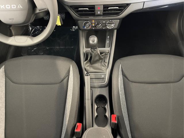 Skoda / Scala / Weiß / / / 115PS AHK+App-Connect+Garantie 5 Jahre