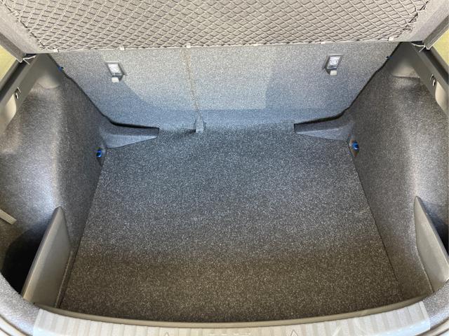 Skoda / Scala / Weiß / / / 115PS AHK+App-Connect+Garantie 5 Jahre