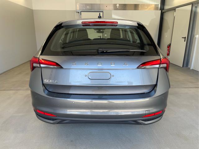 Skoda / Scala / Grau / / / 115PS AHK+App-Connect+Garantie 5 Jahre