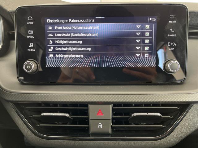 Skoda / Scala / Weiß / / / 115PS DSG AHK+Sitzheizung