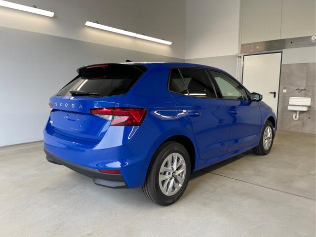 Skoda / Fabia / Blau / / / 115PS DSG AHK+Kessy+Kamera