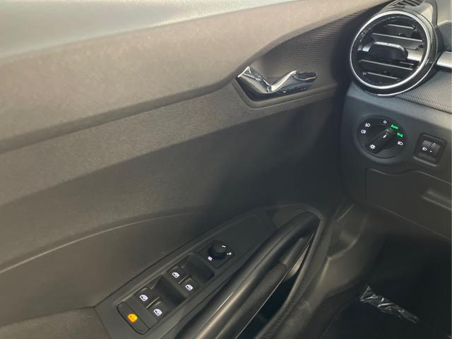 Skoda / Fabia / Blau / / / 115PS DSG AHK+Kessy+Kamera