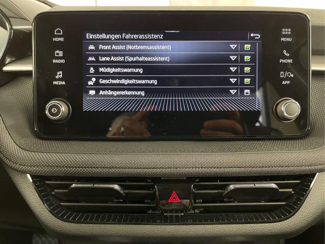 Skoda / Fabia / Schwarz / / / 115PS DSG AHK+Kessy+Kamera