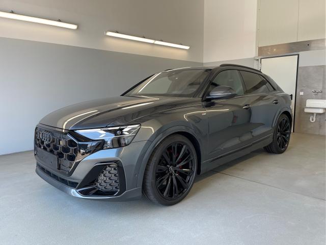 Audi Q8 - 50 TDI quattro S line STHZ+Pano+AHK+HUD