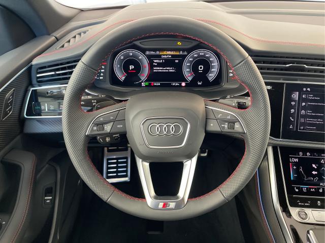 Audi / Q8 / Grau / / / S line STHZ+Pano+AHK+HUD
