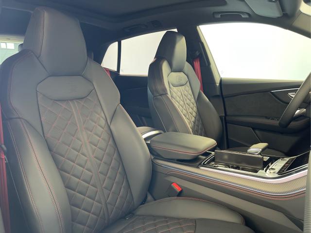 Audi / Q8 / Grau / / / S line STHZ+Pano+AHK+HUD