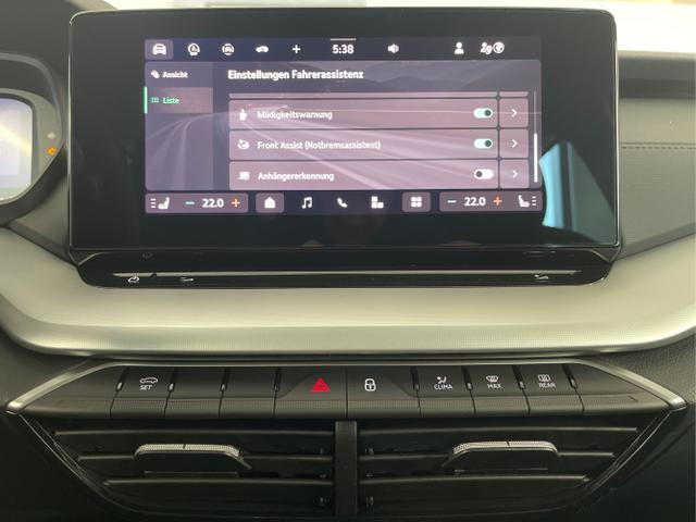 Skoda / Octavia Combi / Grau / / / DSG AHK+Sitzheizung+App Connect