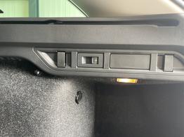 Skoda Octavia Combi Essence 150 PS DSG AHK+Sitzheizung+App-Connect 