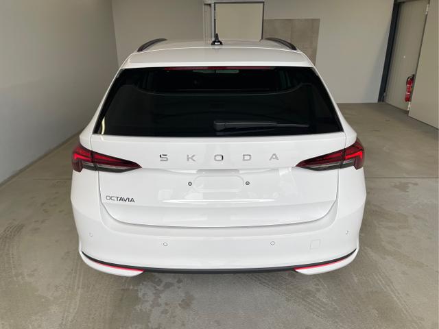Skoda / Octavia Combi / Weiß / / / DSG AHK+Sitzheizung+App Connect