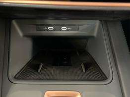 Cupra Formentor 1.5 TSI DSG AHK+Keyless+Navi+GV5+360&deg;+eHeck+ACC+Alu18+Travel 