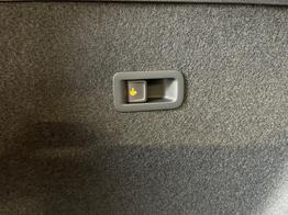 Cupra Formentor 1.5 TSI DSG AHK+Keyless+Navi+GV5+360&deg;+eHeck+ACC+Alu18+Travel 