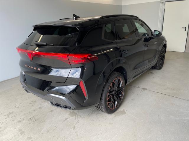 Cupra / Terramar / Schwarz / / / 4Drive Pano+AKEBONO+Matrix+AHK+Stdhz+20 Zoll
