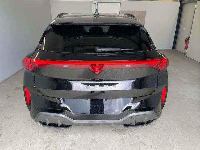 Cupra / Terramar / Schwarz / / / 4Drive Pano+AKEBONO+Matrix+AHK+Stdhz+20 Zoll