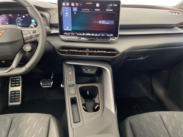 Cupra / Terramar / Schwarz / / / 4Drive Pano+AKEBONO+Matrix+AHK+Stdhz+20 Zoll