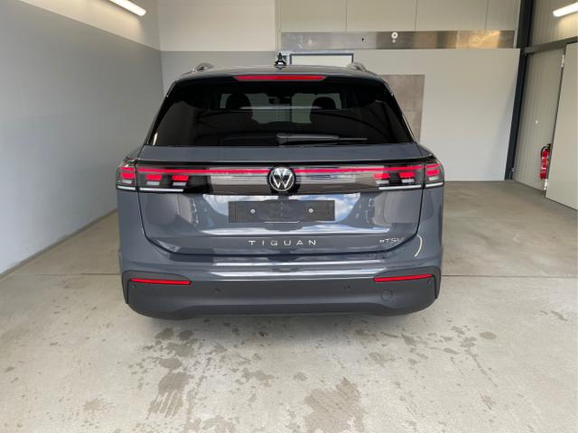 Volkswagen / Tiguan / Grau / / / 150PS DSG 360°Kamera+IQ.Light