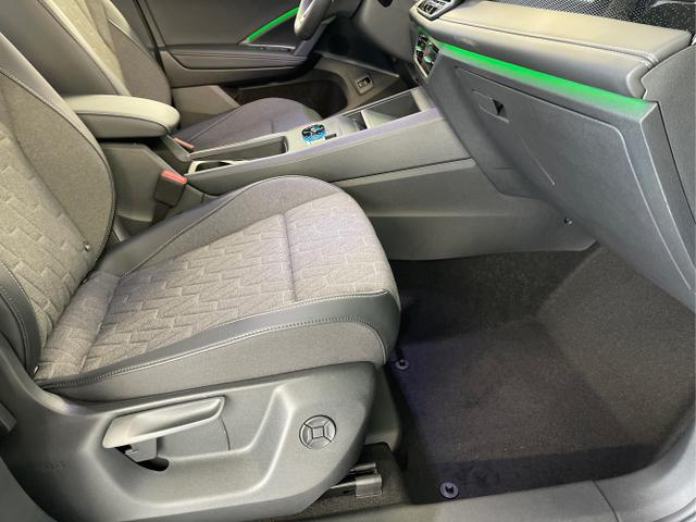 Volkswagen / Tiguan / Grau / / / 150PS DSG 360°Kamera+IQ.Light