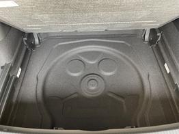 Volkswagen Tiguan LIFE 150PS eTSI DSG AHK+360°+IQ.Light+IQ.Drive+Navi 