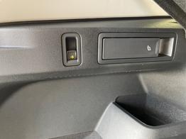 Volkswagen Tiguan LIFE 150PS eTSI DSG AHK+360°+IQ.Light+IQ.Drive+Navi 