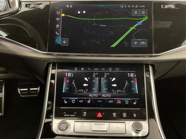 Audi / Q8 / Schwarz / / / S line STHZ+Pano+AHK+HUD