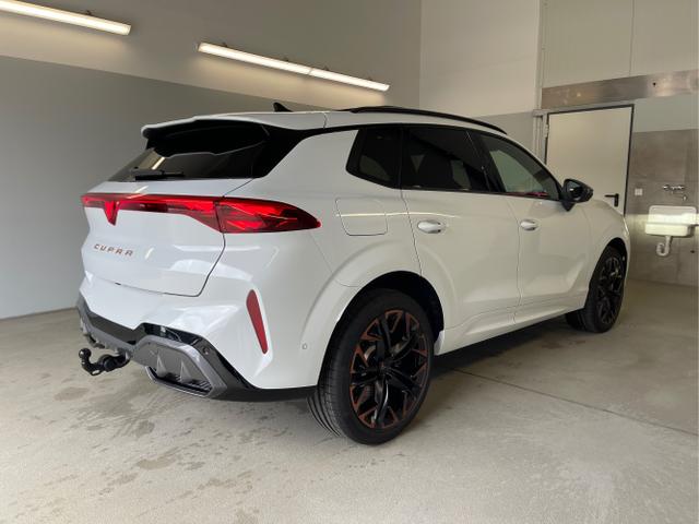 Cupra / Terramar / Weiß / / / 4Drive Pano+AKEBONO+Matrix+AHK+Stdhz+20 Zoll
