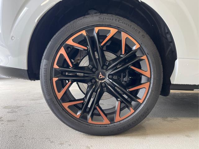 Cupra / Terramar / Weiß / / / 4Drive Pano+AKEBONO+Matrix+AHK+Stdhz+20 Zoll